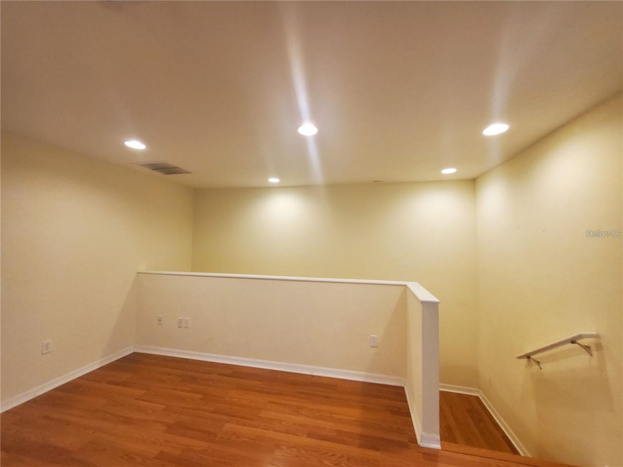 1561 NW 29th Road, Unit 8, Gainesville, FL 32605 Photo