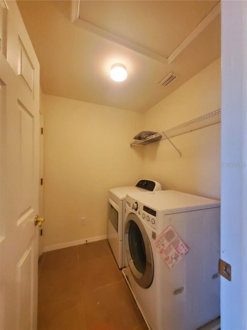 1561 NW 29th Road, Unit 8, Gainesville, FL 32605 Photo