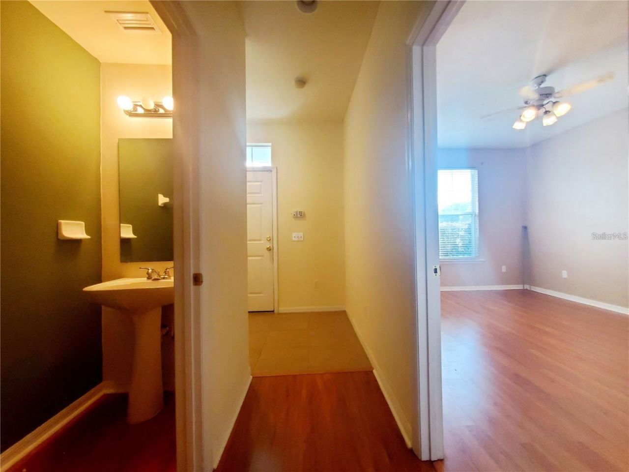 1561 NW 29th Road, Unit 8, Gainesville, FL 32605 Photo