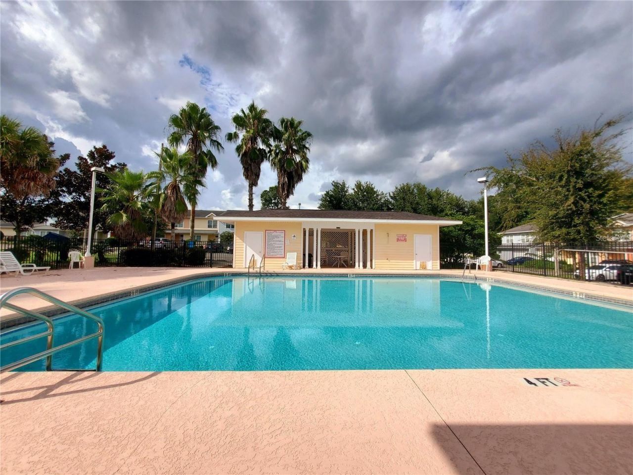1561 NW 29th Road, Unit 8, Gainesville, FL 32605 Photo