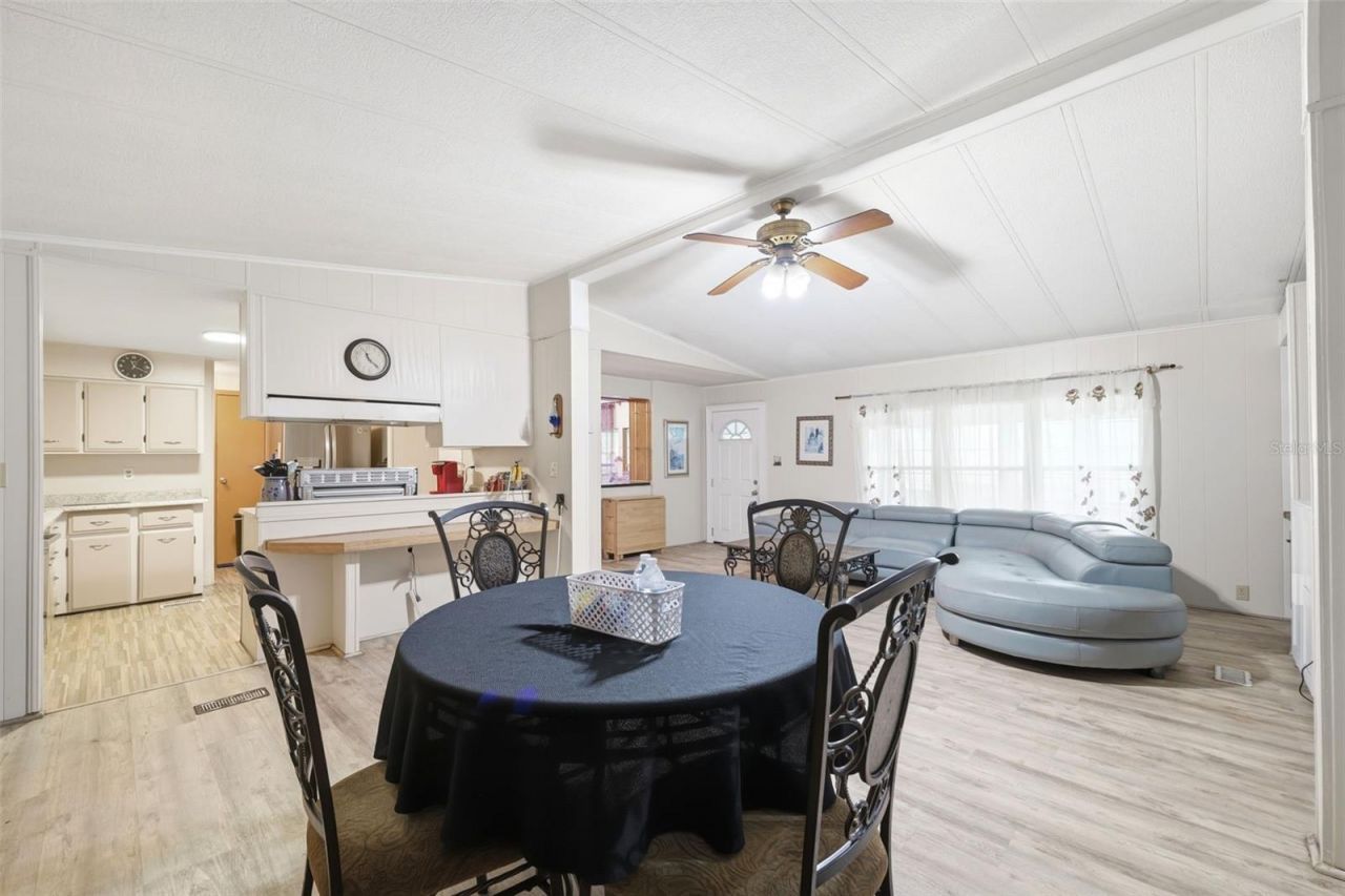 7663 Cr 247 , Lake Panasoffkee, FL 33538 Photo