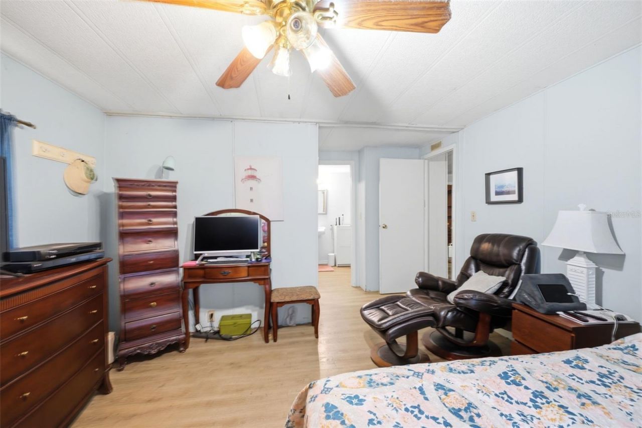 7663 Cr 247 , Lake Panasoffkee, FL 33538 Photo