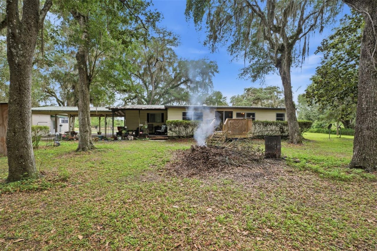 7663 Cr 247 , Lake Panasoffkee, FL 33538 Photo