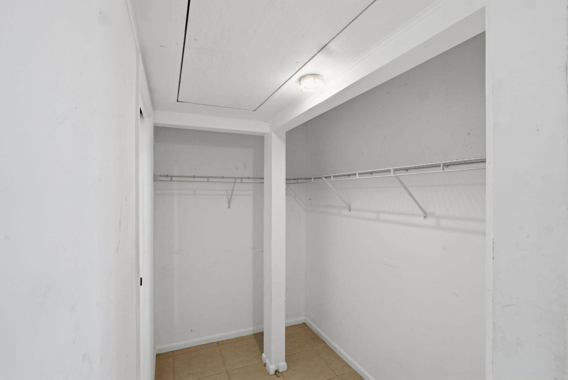 175 SE St Lucie Boulevard, Unit D-2, Stuart, FL 34996 Photo
