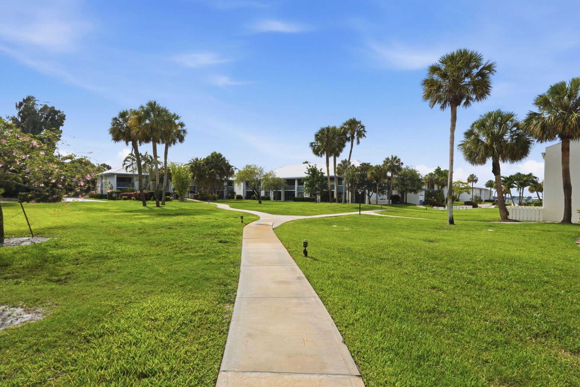 175 SE St Lucie Boulevard, Unit D-2, Stuart, FL 34996 Photo