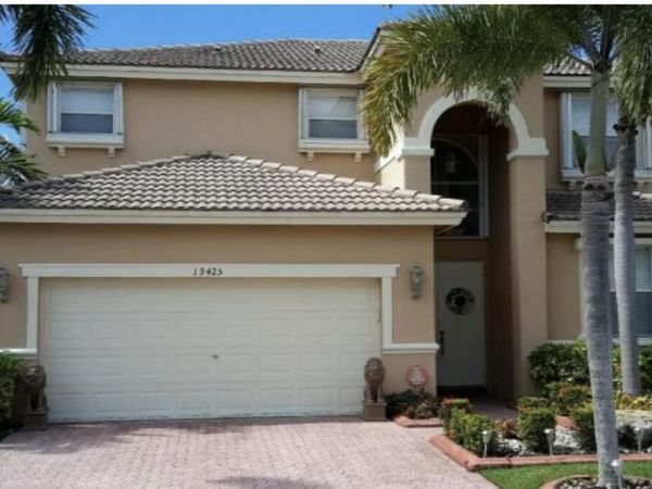 19425 SW 15th Street, Pembroke Pines, FL 33029