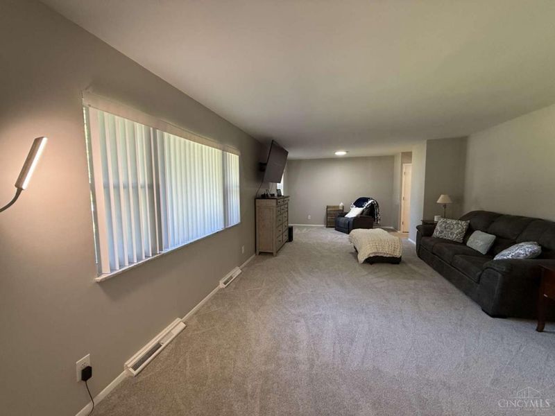 8903 Cavalier Drive, Cincinnati, OH 45231 Photo 14