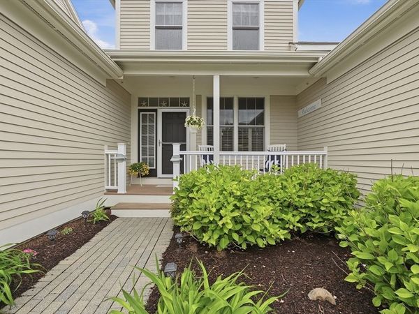 108 Grey Hawk Dr, Unit 108, Mashpee, MA 02649