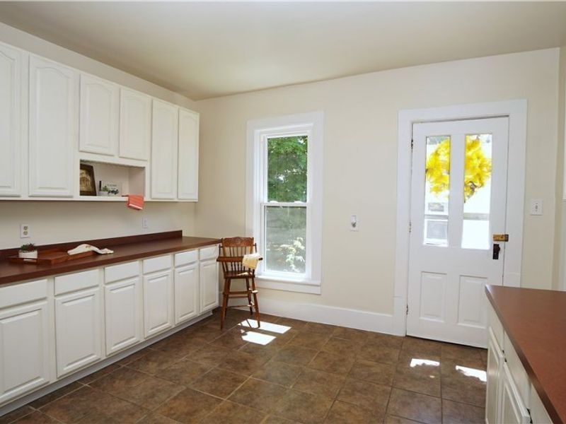 81 W Marion Street, Doylestown, OH 44230 Photo 38
