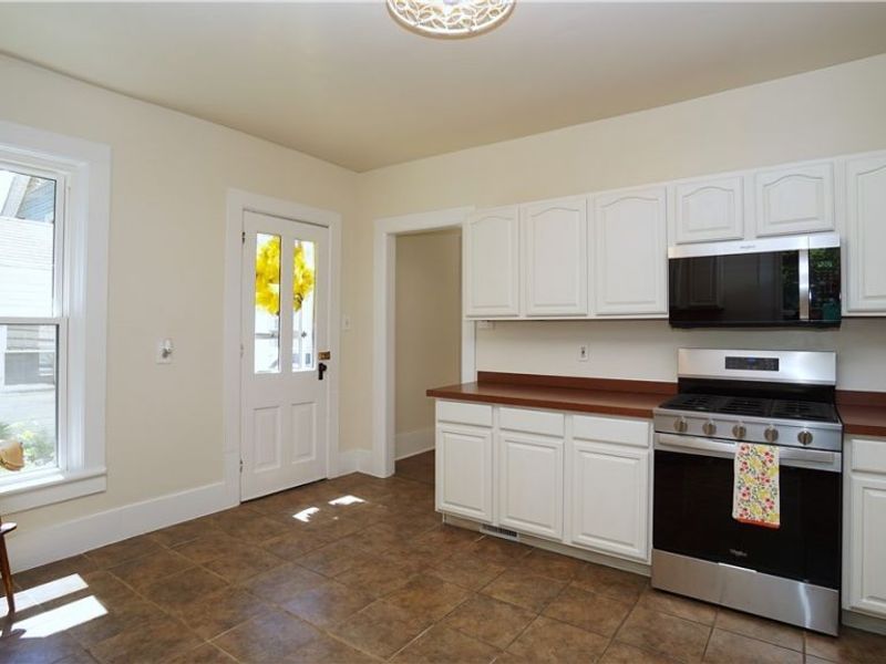 81 W Marion Street, Doylestown, OH 44230 Photo 39