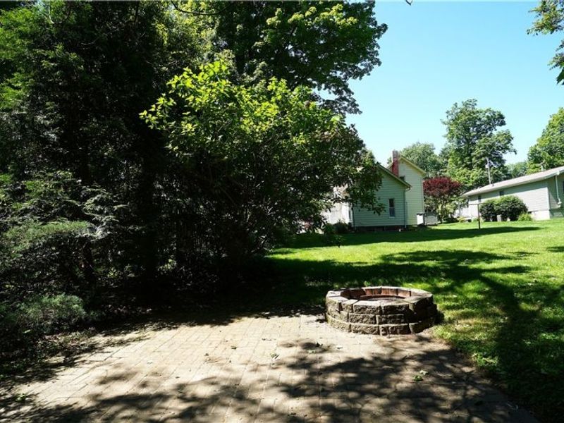 81 W Marion Street, Doylestown, OH 44230 Photo 5