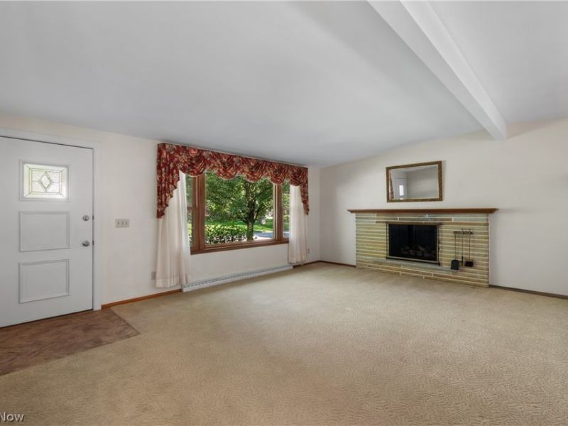 1222 Pleasantview Avenue SE, North Canton, OH 44720 Photo 3