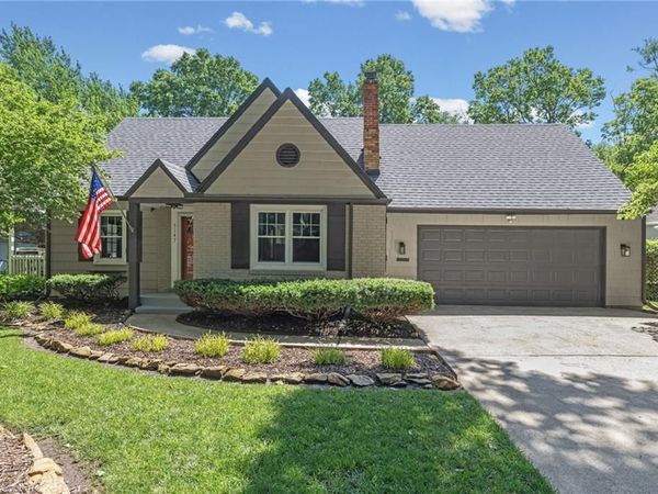 5147 Nall Avenue, Roeland Park, KS 66202