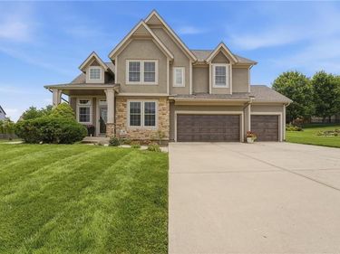 9611 N Ditzler Court, Kansas City, MO 64157