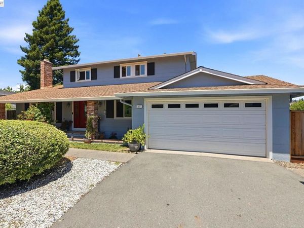 107 Hazelwood Pl , Moraga, CA 94556