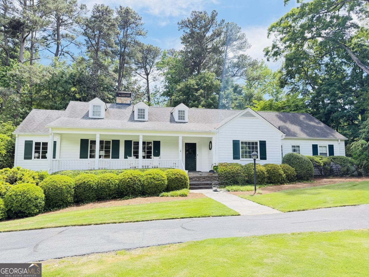 1664 W Wesley Road Nw, Atlanta, GA 30327 Main Photo