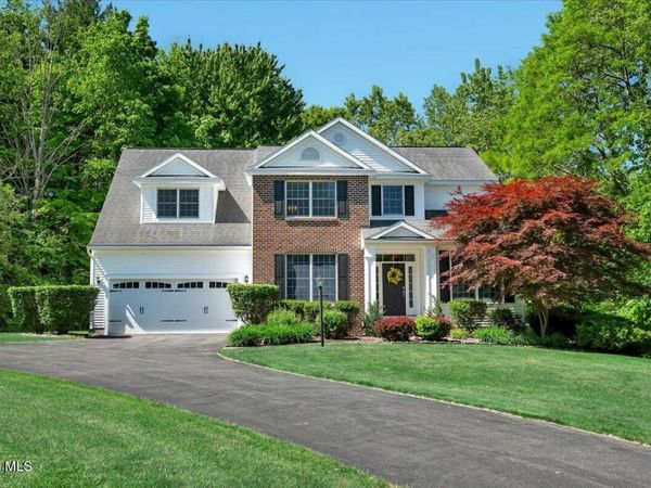 640 Grooms Road, Clifton Park, NY 12065