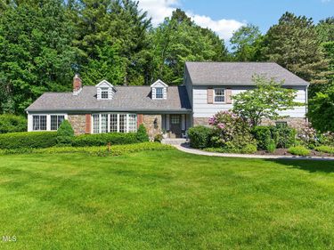 1334 Ruffner Road, Schenectady, NY 12309