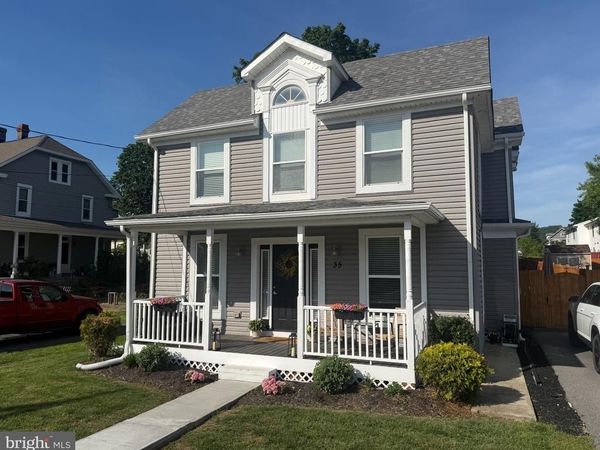 35 N MAPLE AVENUE, SMITHSBURG, MD 21783