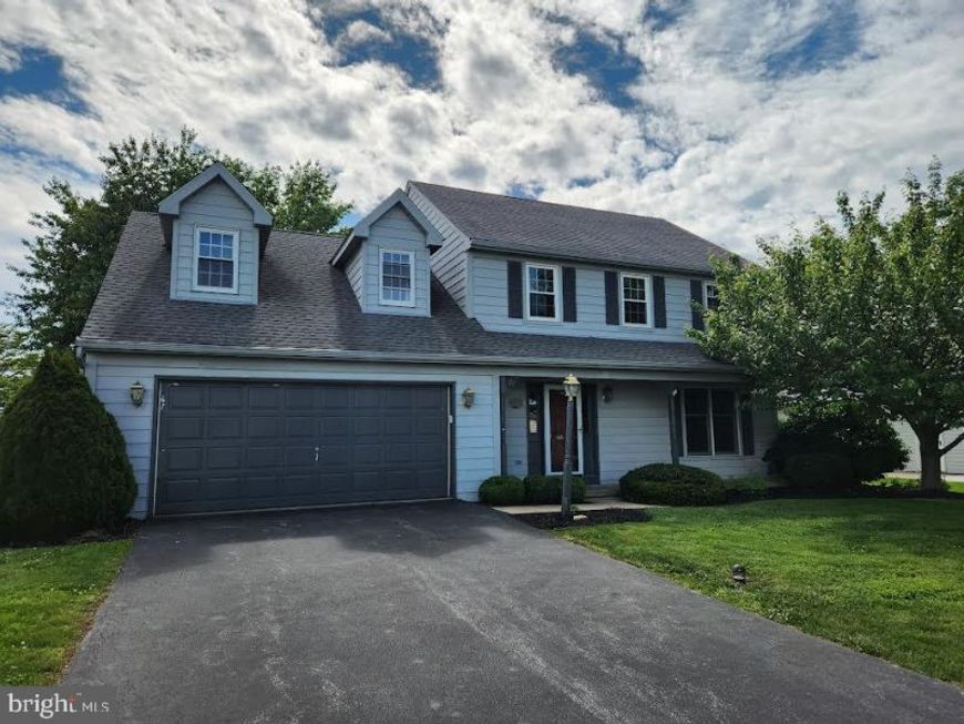 404 Mentzer Avenue , New Holland, PA 17557 Main Photo