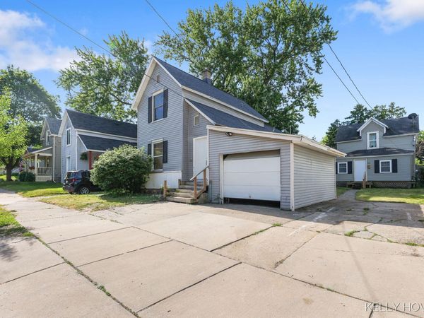 428 & 430 Fernando Street NE, Grand Rapids, MI 49505