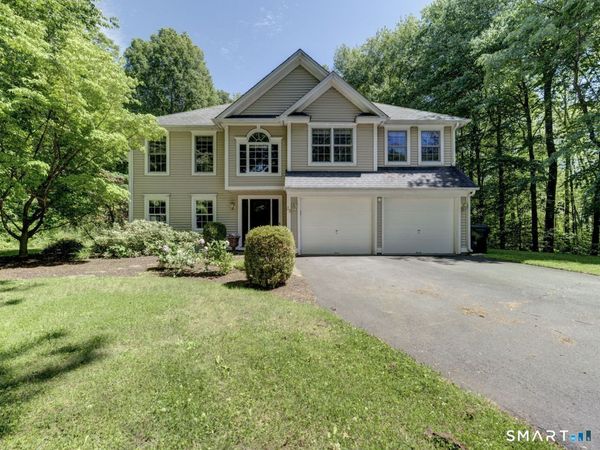35 Woodsedge, Berlin, CT 06037