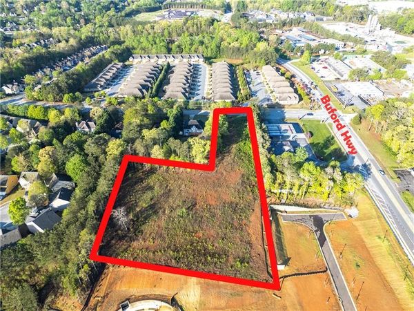 4275 Westbrook Road , Suwanee, GA 30024