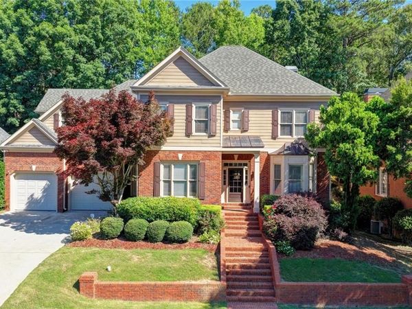 991 Moores Walk Lane , Suwanee, GA 30024