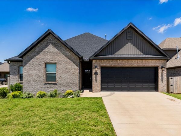 1930 Lordsburg Court, Bentonville, AR 72713