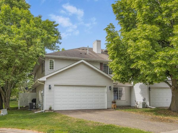 372 Gironde Court , Woodbury, MN 55125