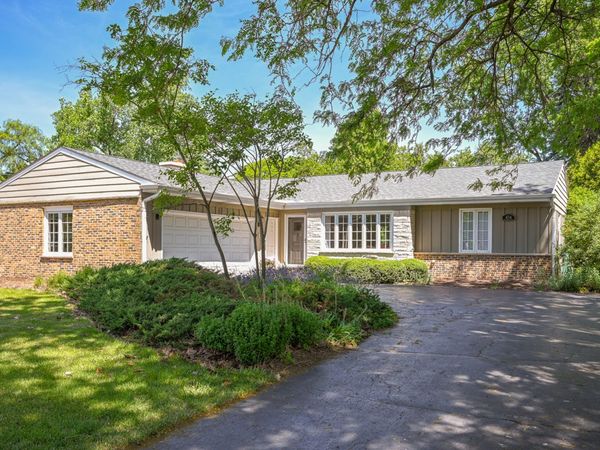 456 Fairview Avenue , Glen Ellyn, IL 60137