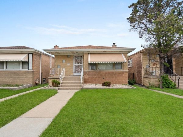 7307 S Damen Avenue, Chicago, IL 60636