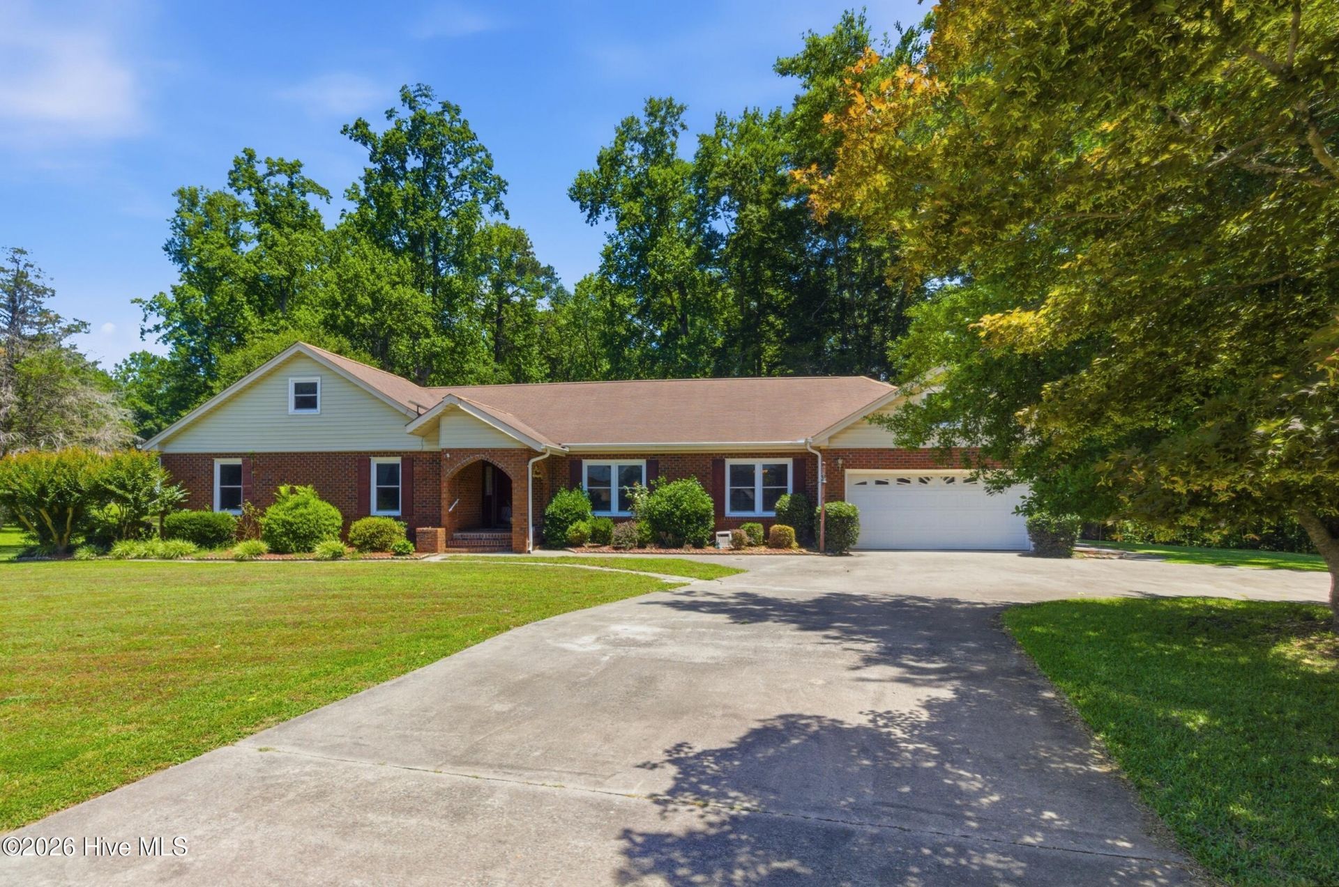 103 Quartre Circle, New Bern, NC 28560 Main Photo