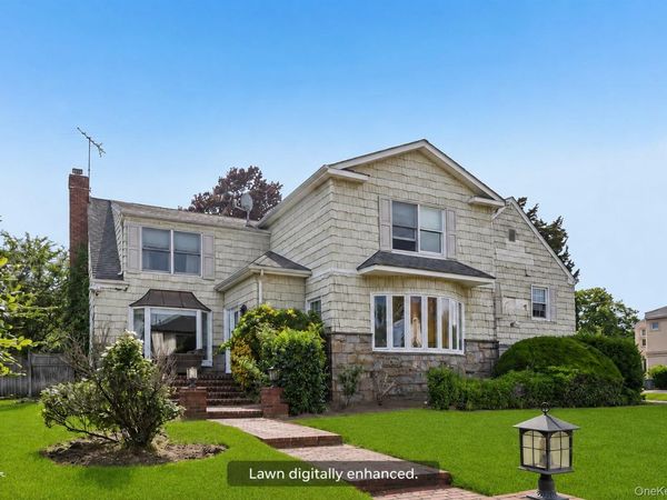 1304 Harbor Road , Hewlett Harbor, NY 11557