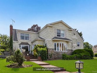 1304 Harbor Road Hewlett Harbor, NY 11557
