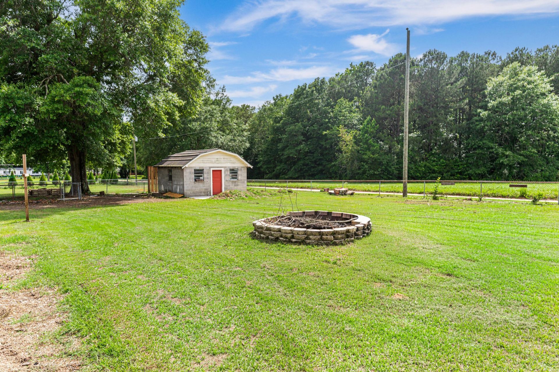 1433 Neeses Highway Photo 8