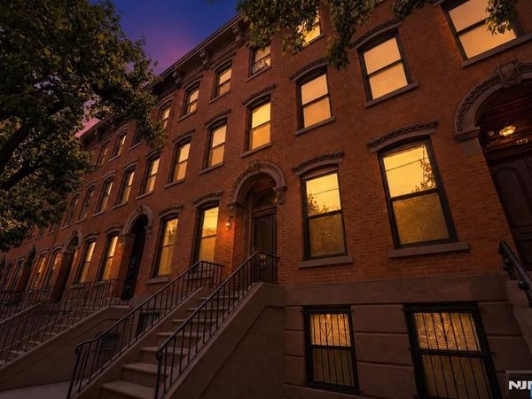 171 Grand Street, JERSEY CITY, NJ 07302