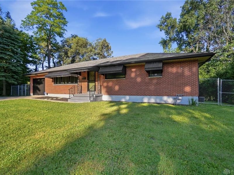 327 Constantia Avenue, Dayton, OH 45419 Photo 4