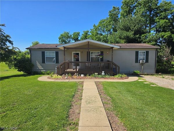 8320 Hopewell National Road , Zanesville, OH 43701