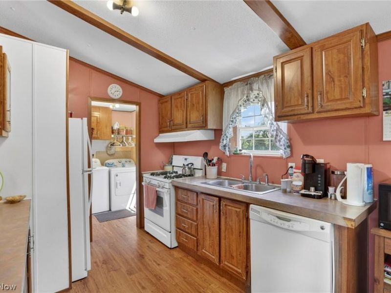 8320 Hopewell National Road , Zanesville, OH 43701 Photo 16