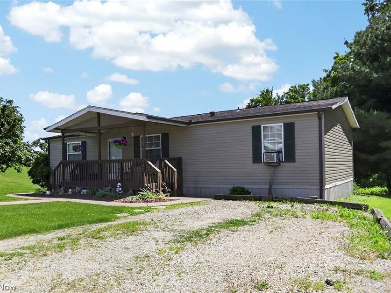 8320 Hopewell National Road , Zanesville, OH 43701 Photo 6
