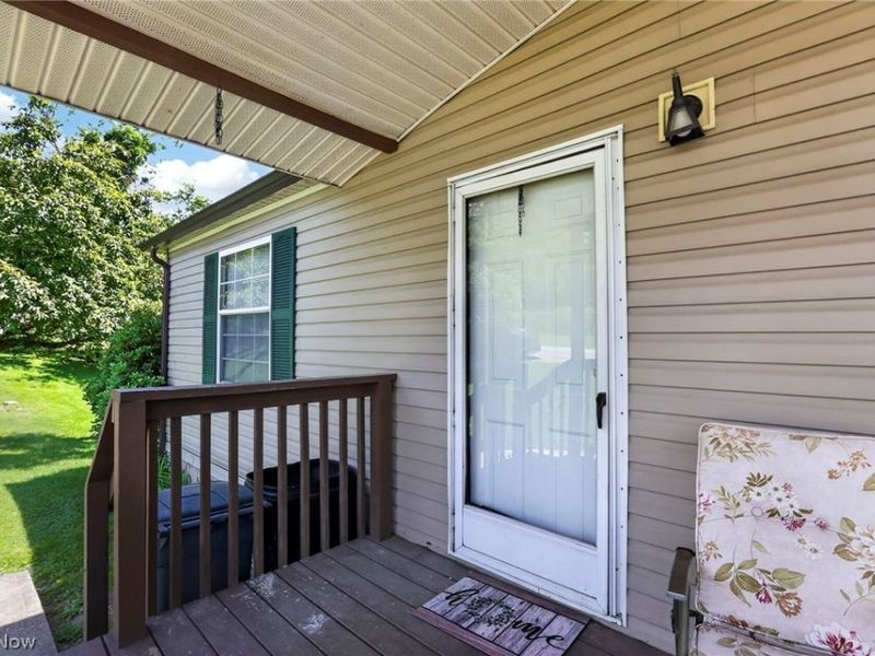 8320 Hopewell National Road , Zanesville, OH 43701 Photo 8