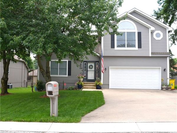 104 NE Eastwood Drive, Blue Springs, MO 64014