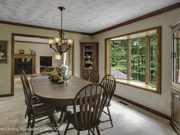 559 Creyts Road, Dimondale, MI 48821