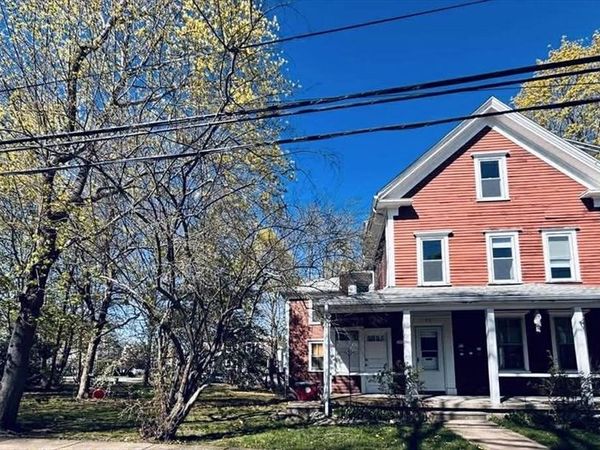 93 Peirce St, Unit 1, Middleboro, MA 02346