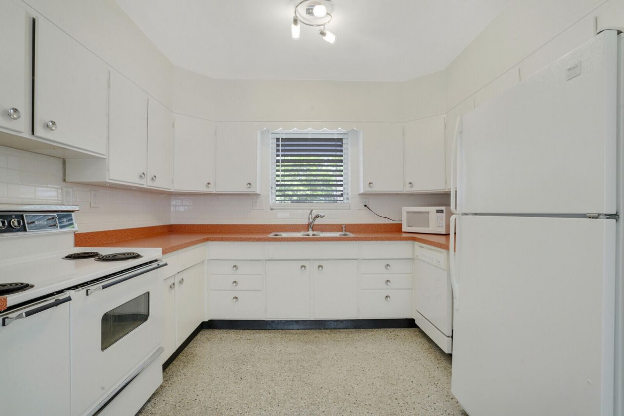 3410 Poinsettia Avenue, West Palm Beach, FL 33407 Photo