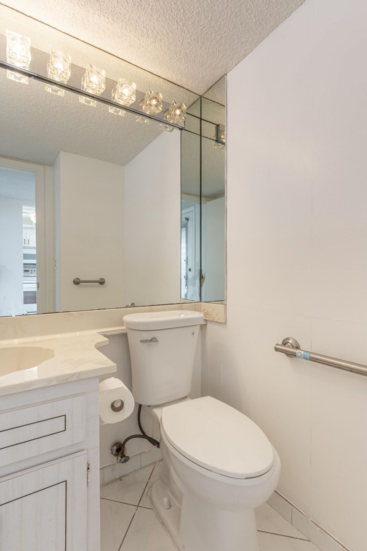 3531 Inverrary Drive, Unit H406, Lauderhill, FL 33319 Photo