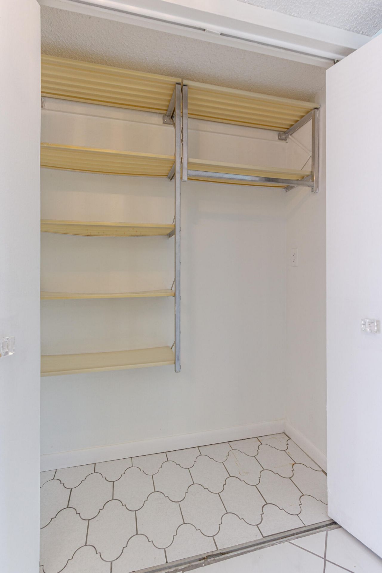 3531 Inverrary Drive, Unit H406, Lauderhill, FL 33319 Photo