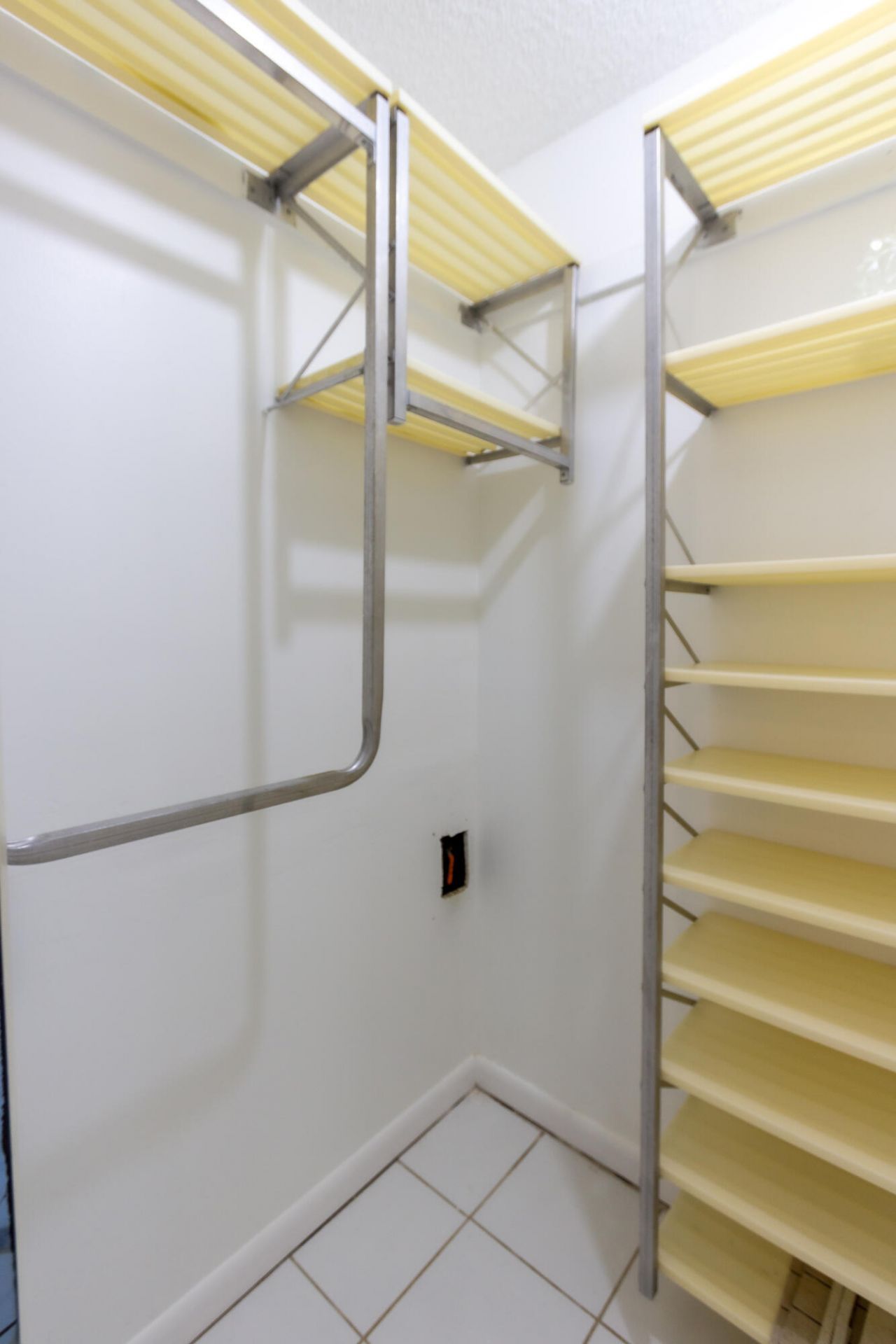 3531 Inverrary Drive, Unit H406, Lauderhill, FL 33319 Photo