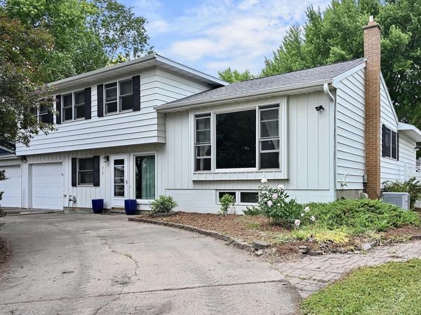 418 Hiawatha BOULEVARD, Winona, MN 55987